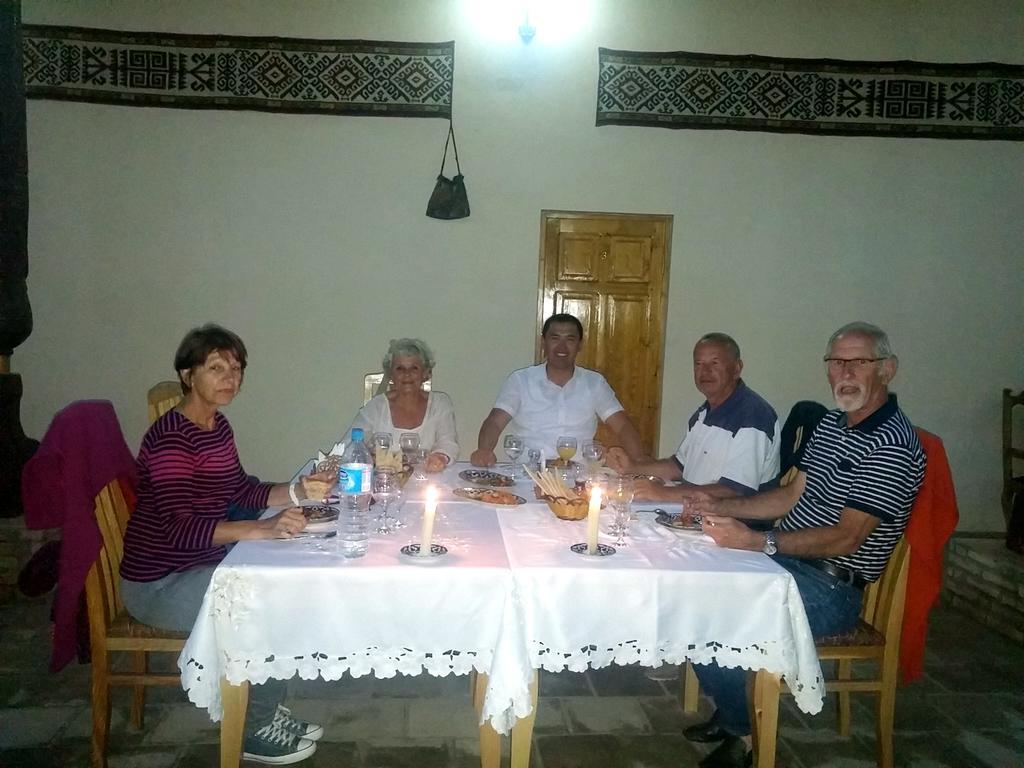 Qosha Darvoza Hotell Chiva Exteriör bild