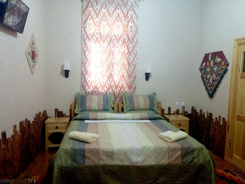 Qosha Darvoza Hotell Chiva Rum bild