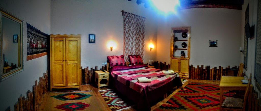 Qosha Darvoza Hotell Chiva Exteriör bild
